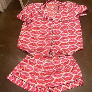 Victoria's Secret Pink Script Print Pajama Set